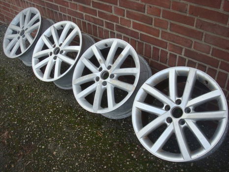 18”Inch Originele Highline Velgen Volkswagen Golf 6 7 5x112 - 1