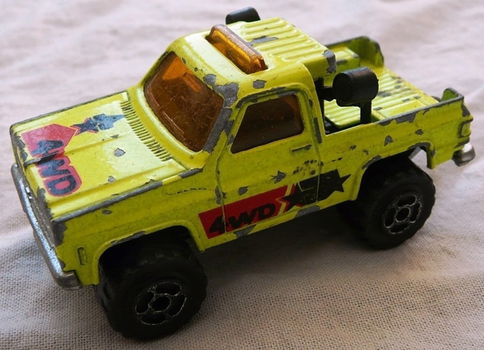 Modelauto, Majorette, Schaal 1:62, No.291 - Chevrolet Blazer 4x4 - fluo yellow, 1990-1991.(Nr.1) - 0