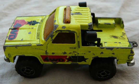 Modelauto, Majorette, Schaal 1:62, No.291 - Chevrolet Blazer 4x4 - fluo yellow, 1990-1991.(Nr.1) - 3