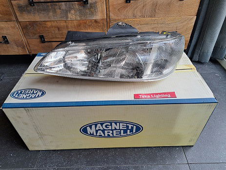 Peugeot 406 Koplamp Magneti Marelli LPE592 710301037021 Links - 0