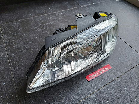 Peugeot 406 Koplamp Magneti Marelli LPE592 710301037021 Links - 2