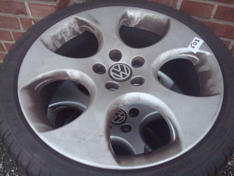 17 inch Originele VW GTI velgen en banden Kleber Maxxis 5x100 - 7