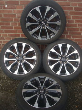 18 Originele Mazda Velgen + Banden Steek 5x114,3 - 4