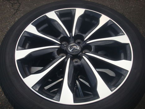 18 Originele Mazda Velgen + Banden Steek 5x114,3 - 7