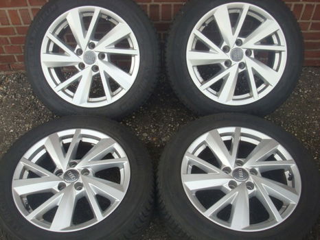 17 inch Original Audi Q2 T-ROC Ve;lgen en Banden Steek 5x112 - 5