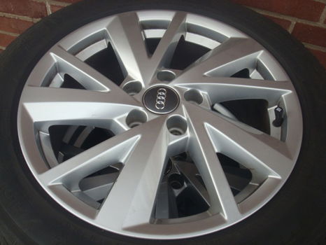 17 inch Original Audi Q2 T-ROC Ve;lgen en Banden Steek 5x112 - 7