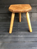 Prachtig Brocante Driepoot Eiken Melkkrukje.