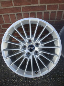 17’’Inch Origineel Audi A3 S-Line Velgen Steek 5x112 - 0