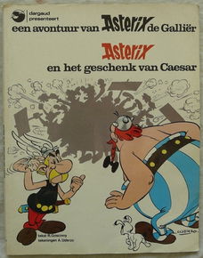 Strip Boek, Asterix, Asterix En Het Geschenk Van Caesar, Nummer 21, Dargaud, 1980.