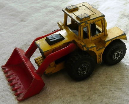 Modelauto, Matchbox (Superfast), Schaal 1:82, No.29 - Tractor Shovel - Yellow & Red, 1977-1980.(1) - 0