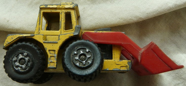 Modelauto, Matchbox (Superfast), Schaal 1:82, No.29 - Tractor Shovel - Yellow & Red, 1977-1980.(1) - 6