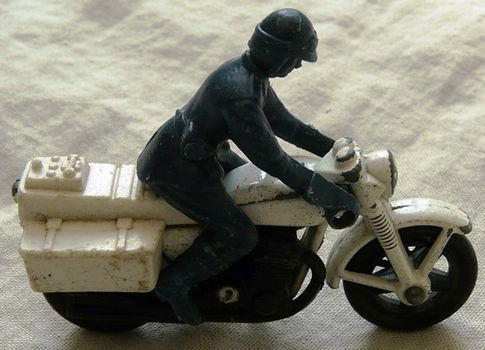 Modelauto, Matchbox, Schaal 1:35, No.33 - Police Motorcycle (Honda 750) - White Seat, 1970s. - 5