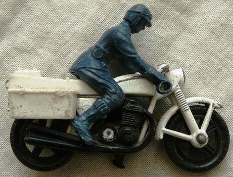 Modelauto, Matchbox, Schaal 1:35, No.33 - Police Motorcycle (Honda 750) - White Seat, 1970s. - 6