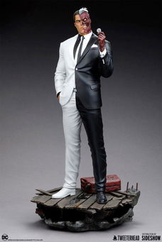 Tweeterhead DC Comics Maquette Two-Face