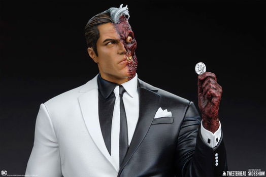 Tweeterhead DC Comics Maquette Two-Face - 5