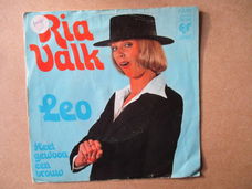 s0611 ria valk - leo