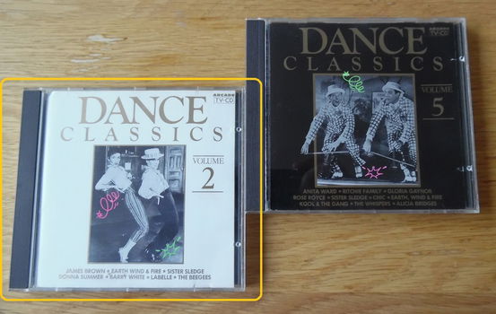 De originele verzamel-CD Dance Classics Volume 2 van Arcade. - 3