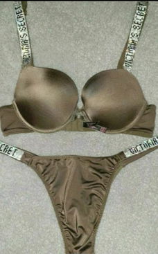 Beige gedragen lingerie set Victoria secret