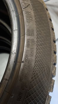 Continental WinterContact 235/45 R18 94V Extra load - 4