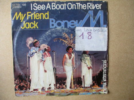 s0846 boney m - i see a boat on the river - 0