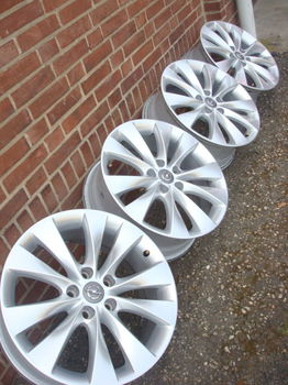 18 inch Originele GTC Opel Velgen Steek 5x115 - 2