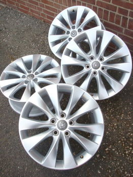 18 inch Originele GTC Opel Velgen Steek 5x115 - 5