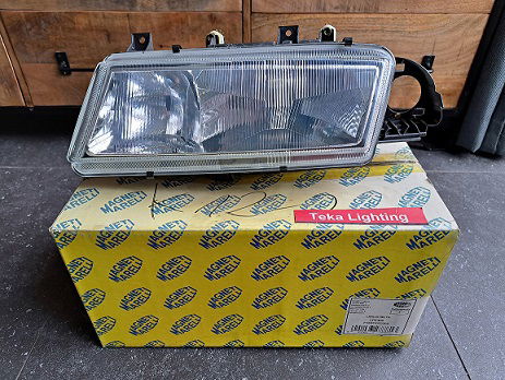 Lancia Delta II (836) Koplamp Magneti Marelli LPE492 710301033205 Links - 0