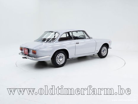 Alfa Romeo 1300 GT Junior '71 CH3377 - 1