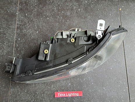 Ford Mondeo Mk2 Koplamp Magneti Marelli LPH522 710301098223 Links - 2