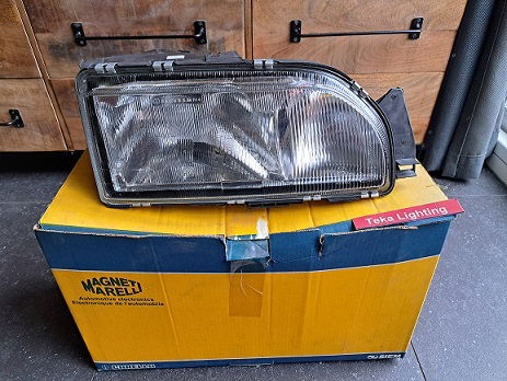 Ford Sierra Mk2 Sedan (GBC,GB4) Koplamp Magneti Marelli LPB821 712754058620 Rechts - 0