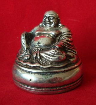 Lachende Boeddha, silverplated bronzen beeldje - 1