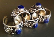 Tibetaans zilveren ring met Lapis Lazuli en Lotus