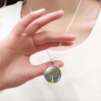 Levensboomhanger van glas, aan zilverkleurige ketting - 2