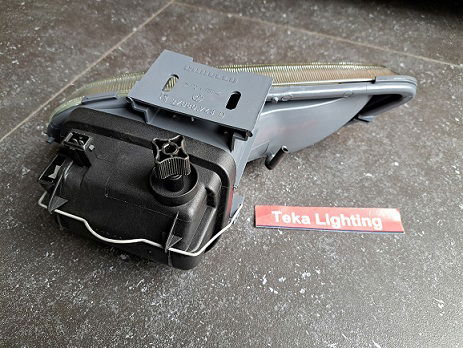 Peugeot 406 Mistlamp Mistlicht Magneti Marelli LAA631 712370801129 Rechts - 3