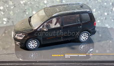 Volkswagen Touran 2010 zwart 1:43 Ixo V1053