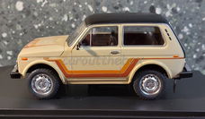 Lada Niva beige 1:24 Whitebox WB098