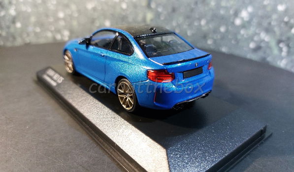 BMW M2 CS blue 1:43 Minichamps Mi110 - 2