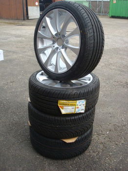 18''inch BMW Velgen en Banden Steek 5x120 - 6