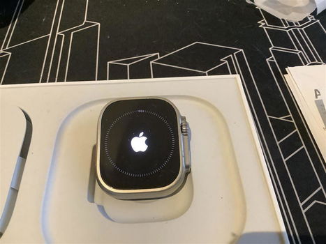 Apple Iwatch Ultra Titanium (49mm) met garantie - 1