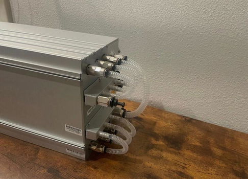 Bitmain Antminer S21 Hyd 335T Miner - 0