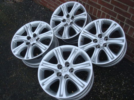 18'' inch Originele Toyota Velgen Steek 5x120 - 5