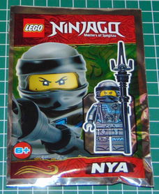 Lego Ninjago Nya met speer