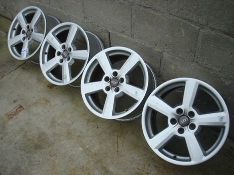 17'' inch RS6 Velgen Steek 5x112 - 3