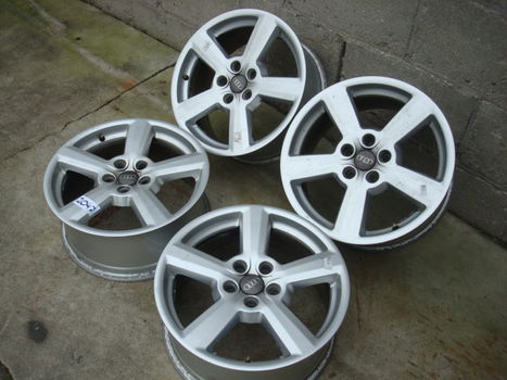 17'' inch RS6 Velgen Steek 5x112 - 6