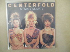 s1458 centerfold - intimate climate