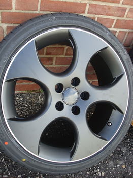 18'' Inch GTI Black Velgen en Banden Steek 5x112 - 1