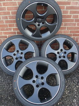 18'' Inch GTI Black Velgen en Banden Steek 5x112 - 3