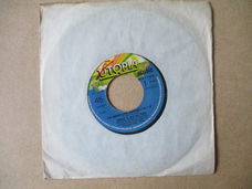 s1590 doris d and the pins - the marvellous marionettes 2