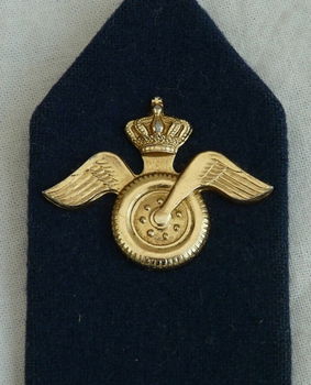 Kraagspiegel / Embleem DT63, Regiment Aan- en Afvoer Troepen, 3e model, KL.(Nr.3) - 2