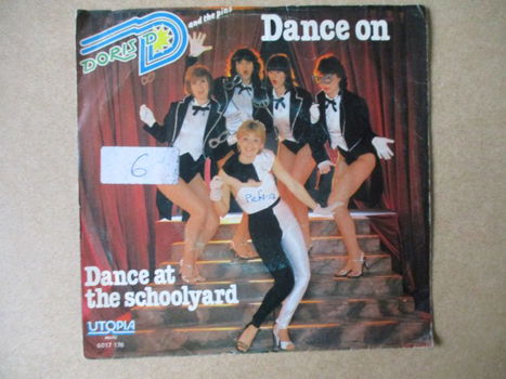 s1591 doris d and the pins - dance on - 0